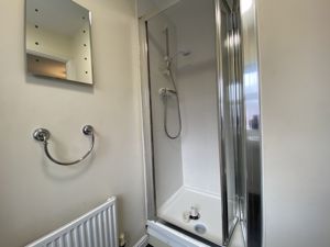 ENSUITE 1- click for photo gallery